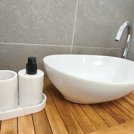 Alte Schule Gaestehaus - Klassenzimmer Loft Appartement *