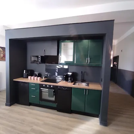 Alte Schule Gaestehaus - Klassenzimmer Loft Appartement Bitburg